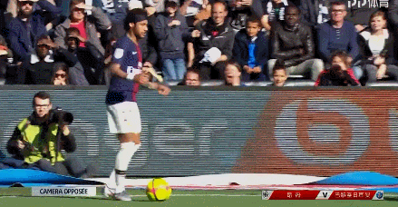 孔帕尼：阿方索・戴维斯非常接近复出；祝穆勒赢得美职联冠军