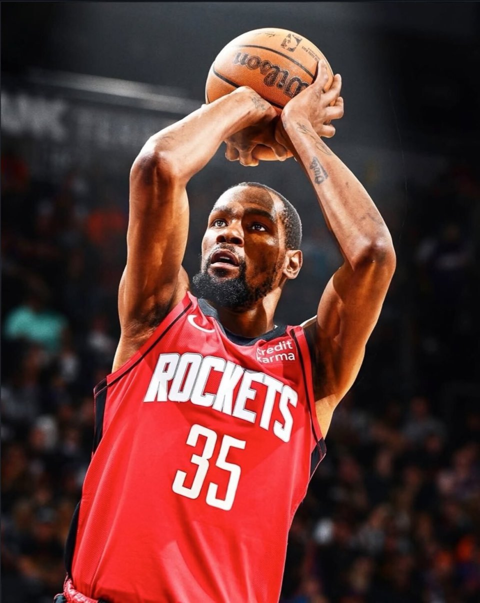 巴萨靠新人撑起半边天（新秀撑起巴萨半壁江山）