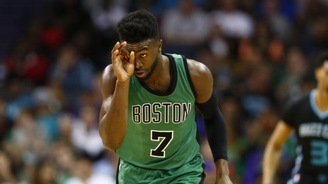 澳超前瞻：墨尔本胜利冲主场首胜，阿德莱德联盼终结客场全败（澳超前瞻：墨尔本胜利剑指主场首捷，阿德莱德联欲止客场连败）