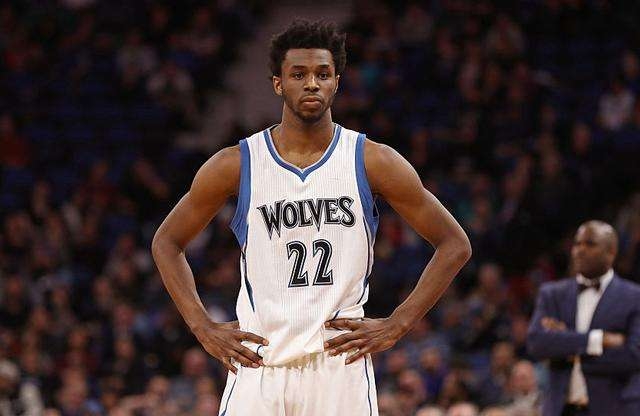 NBA最新夺冠赔率：雷霆断档居首 火箭第3湖人第4勇士未进前8（NBA夺冠赔率更新：雷霆遥遥领先，火箭第3、湖人第4，勇士无缘前八）