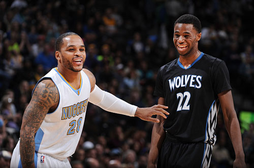 16岁郑俊鸿残特奥会50米蛙泳夺冠，福建代表团游泳首金（16岁郑俊鸿摘得残特奥会50米蛙泳金牌，助福建代表团斩获游泳首金）