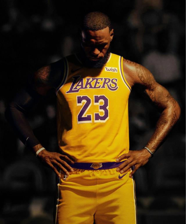 斯基拉：目前尤文从未考虑出售戴维，俱乐部依然对他充满信心（斯基拉：尤文暂未考虑放走戴维，俱乐部仍对他信心十足）