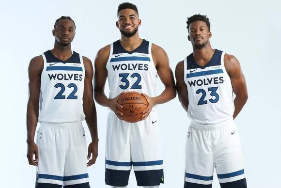 保罗被快船分手前的神秘暗示曝光，首席助教直言“这里没有余地”（快船与保罗分手前疑现神秘信号，首席助教直言：这里没有空间）