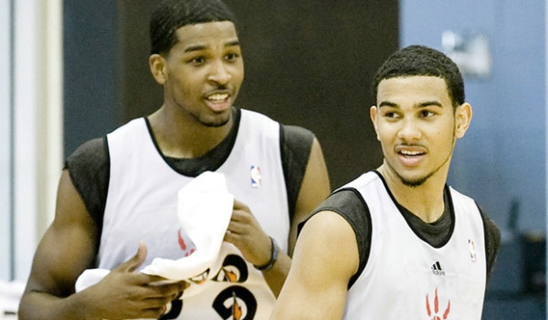 这助攻堪比视觉盛宴（这记助攻如同一场华丽表演）