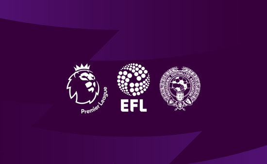 字母哥连送大帽摧毁对手进攻（字母哥连环封盖击溃对手攻势）